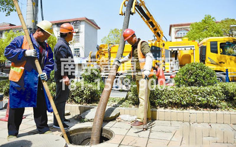 214百水家园小区抽污水
