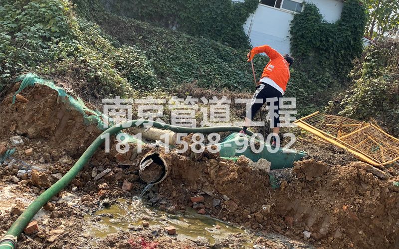 263百水家园工地化粪池清理