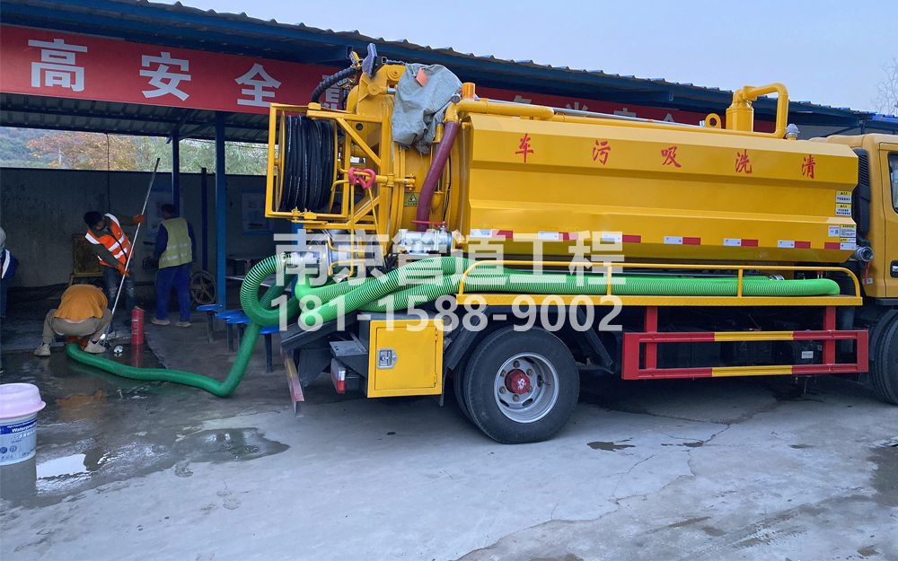 267百水家园中建工地抽粪