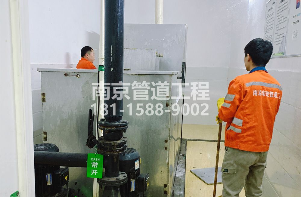 302百水家园隔油设备清洗